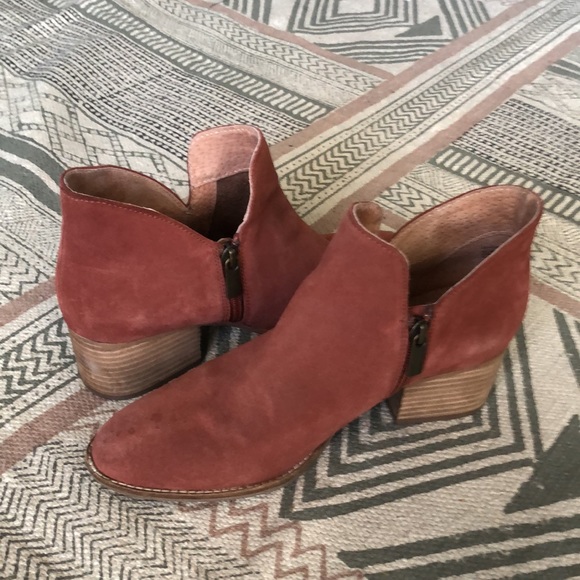 Anthropologie Liendo by Seychelles Booties - Picture 4 of 10